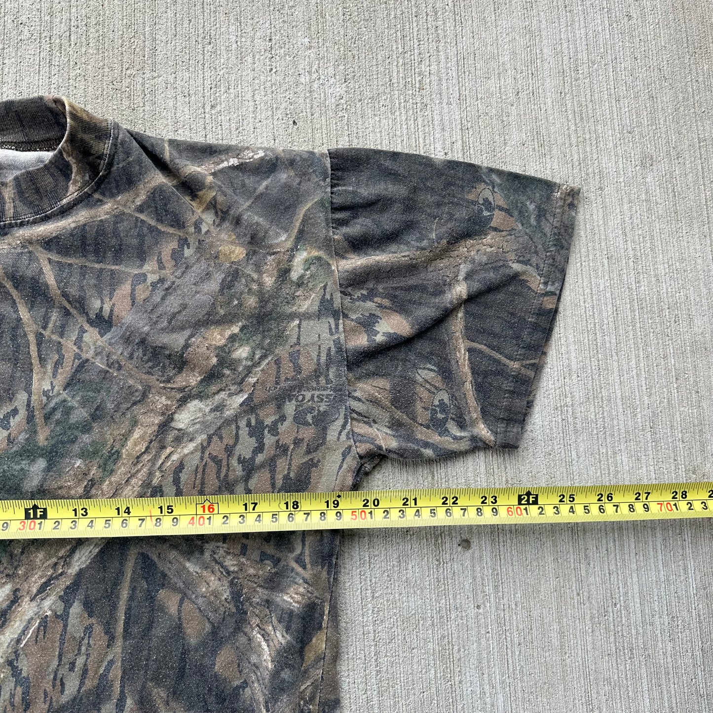 Real Tree Camo T-Shirt (see measurements)